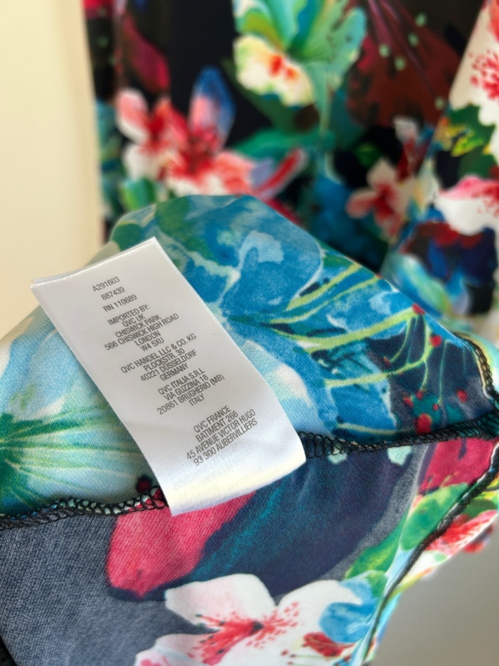 ATTITUDES by Renée Black Floral Maxi Dress 🌺 - Picture 5 of 12